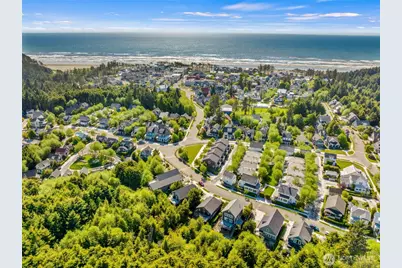 81 Compass Street, Pacific Beach, WA 98571 - Photo 38