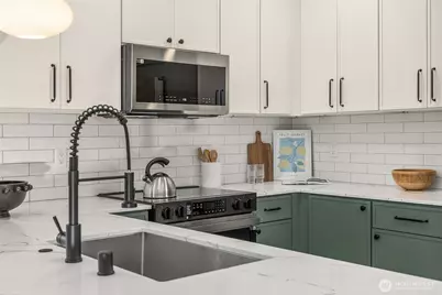 8016 24th Avenue NW, Seattle, WA 98117 - Photo 8