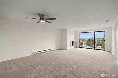 3425 Colby Avenue #502, Everett, WA 98201 - Photo 4