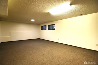 2431 W Lynnwood Drive, Longview, WA 98632 - Photo 22