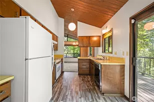 2431 W Lynnwood Dr, Longview, WA 98632 - Photo 10