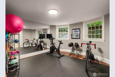 2161 E Interlaken Boulevard, Seattle, WA 98112 - Photo 30