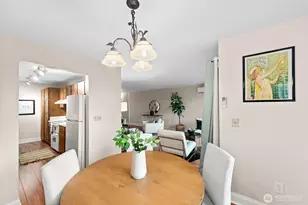 11515 Greenwood Ave N, Seattle, WA 98133 - Photo 10