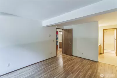 921 Pershing Avenue #203, Bremerton, WA 98312 - Photo 12