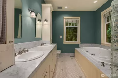 19603 238th Avenue NE, Woodinville, WA 98077 - Photo 18