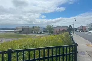 945 SE Pioneer Way, Oak Harbor, WA 98277 - Photo 1