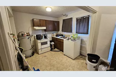 801 Church Street, Kelso, WA 98626 - Photo 4