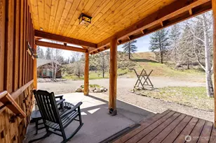 302 Cascadian Ct, Winthrop, WA 98862 - Photo 4