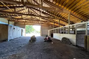 320 Pine Tree Rd, Toledo, WA 98591 - Photo 2