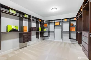 9827 NE 20th St, Bellevue, WA 98004 - Photo 28