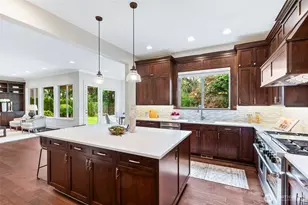 9827 NE 20th St, Bellevue, WA 98004 - Photo 12