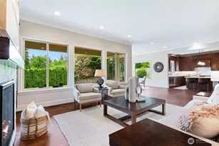 9827 NE 20th St, Bellevue, WA 98004 - Photo 16