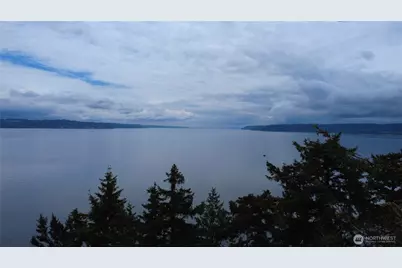 17 W Gedney Way, Hat Island, WA 98206 - Photo 1