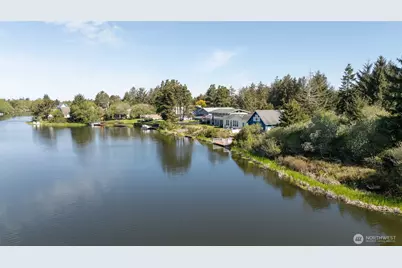 893 Albion Avenue SE, Ocean Shores, WA 98569 - Photo 12