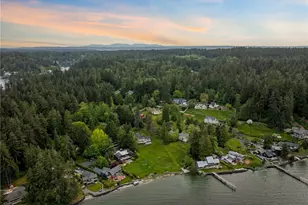 8484 NE County Park Rd, Bainbridge Island, WA 98110 - Photo 34