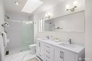 8484 NE County Park Rd, Bainbridge Island, WA 98110 - Photo 20