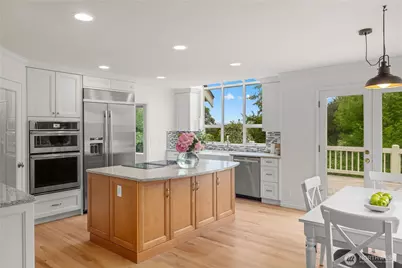 8484 NE County Park Road, Bainbridge Island, WA 98110 - Photo 16