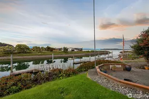 2180 Cove Dr, Oak Harbor, WA 98277 - Photo 22