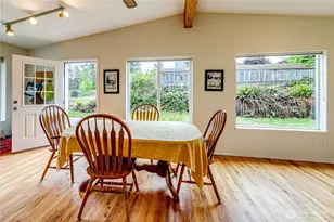 806 N Larch Ave, Port Angeles, WA 98362 - Photo 14