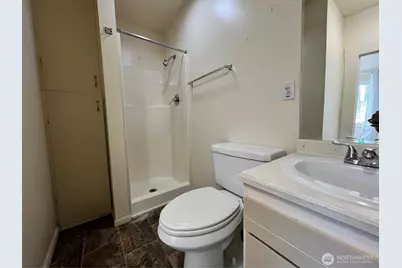 1205 E Maple Street, Bellingham, WA 98225 - Photo 16
