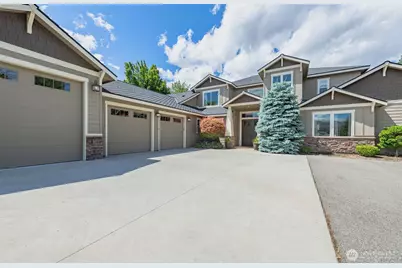 1400 Westpoint Place, Wenatchee, WA 98801 - Photo 2
