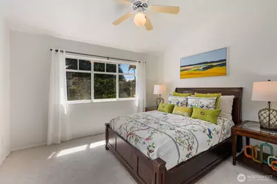 104 NE 94th Street, Seattle, WA 98115 - Photo 4