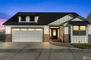 985 Spring Mountain Dr, Wenatchee, WA 98801 - Photo 1