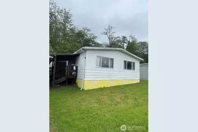 1050 Howard Street #10, Raymond, WA 98577 - Photo 1