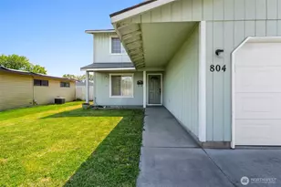804 S Sycamore Ln, Moses Lake, WA 98837 - Photo 2