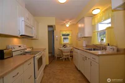 1605 7th Avenue, Longview, WA 98632 - Photo 8