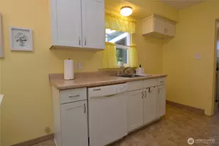 1605 7th Ave, Longview, WA 98632 - Photo 10