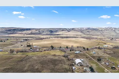 14530 Rutherford Road, Yakima, WA 98903 - Photo 4