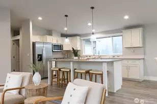 2076 Crystal Mountain Dr, Enumclaw, WA 98022 - Photo 6