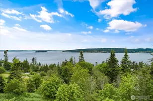 366 Samanthia Ln, Camano Island, WA 98282 - Photo 18