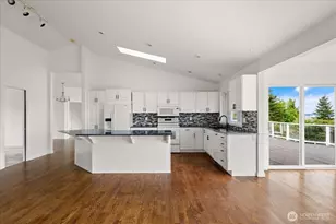 366 Samanthia Ln, Camano Island, WA 98282 - Photo 12