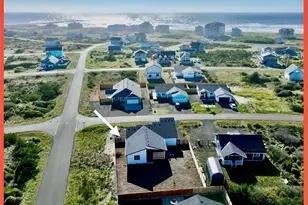 455 N Portal Loop SW, Ocean Shores, WA 98569 - Photo 2