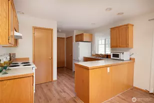 161 W Whidbey Ave, Oak Harbor, WA 98277 - Photo 18