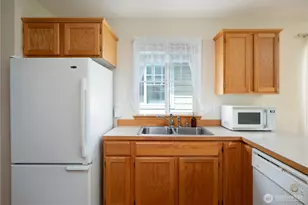 161 W Whidbey Ave, Oak Harbor, WA 98277 - Photo 20