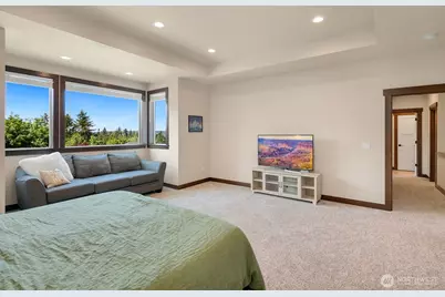 1048 Malvern Hills Drive, Camano Island, WA 98282 - Photo 16