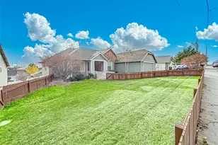 718 SE Scenic View Dr, College Place, WA 99324 - Photo 2