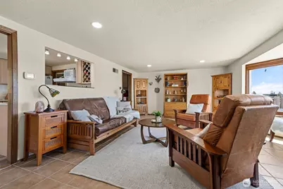 2423 Day Island Boulevard W, University Place, WA 98466 - Photo 8