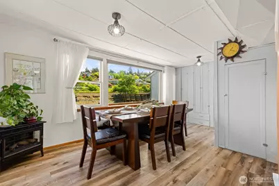 2423 Day Island Boulevard W, University Place, WA 98466 - Photo 12