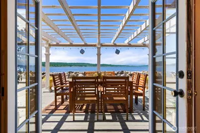 2423 Day Island Boulevard W, University Place, WA 98466 - Photo 2