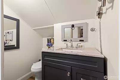 2423 Day Island Boulevard W, University Place, WA 98466 - Photo 34