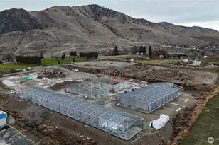 73 E Shop Ave, Chelan, WA 98816 - Photo 2