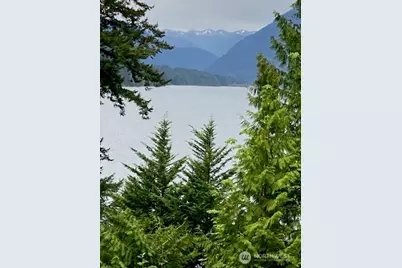 246 N Lakeshore Place, Hoodsport, WA 98548 - Photo 2