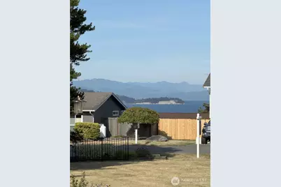 793 Starwana Court, Oak Harbor, WA 98277 - Photo 6