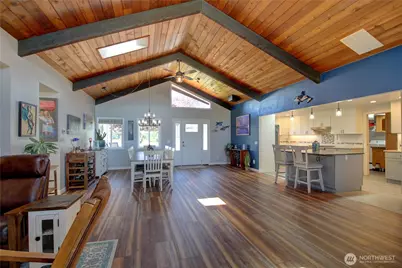 793 Starwana Court, Oak Harbor, WA 98277 - Photo 2