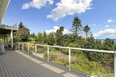 1048 Cassius Court, Camano Island, WA 98282 - Photo 10