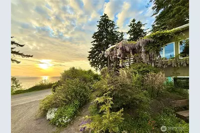2579 W Shore Drive, Lummi Island, WA 98262 - Photo 2